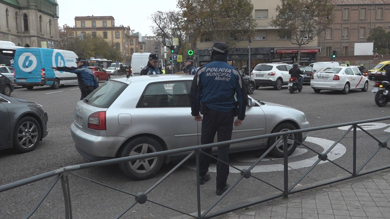 Zona blanquiazul y más barrios con parquímetros, en la nueva ordenanza municipal de Madrid