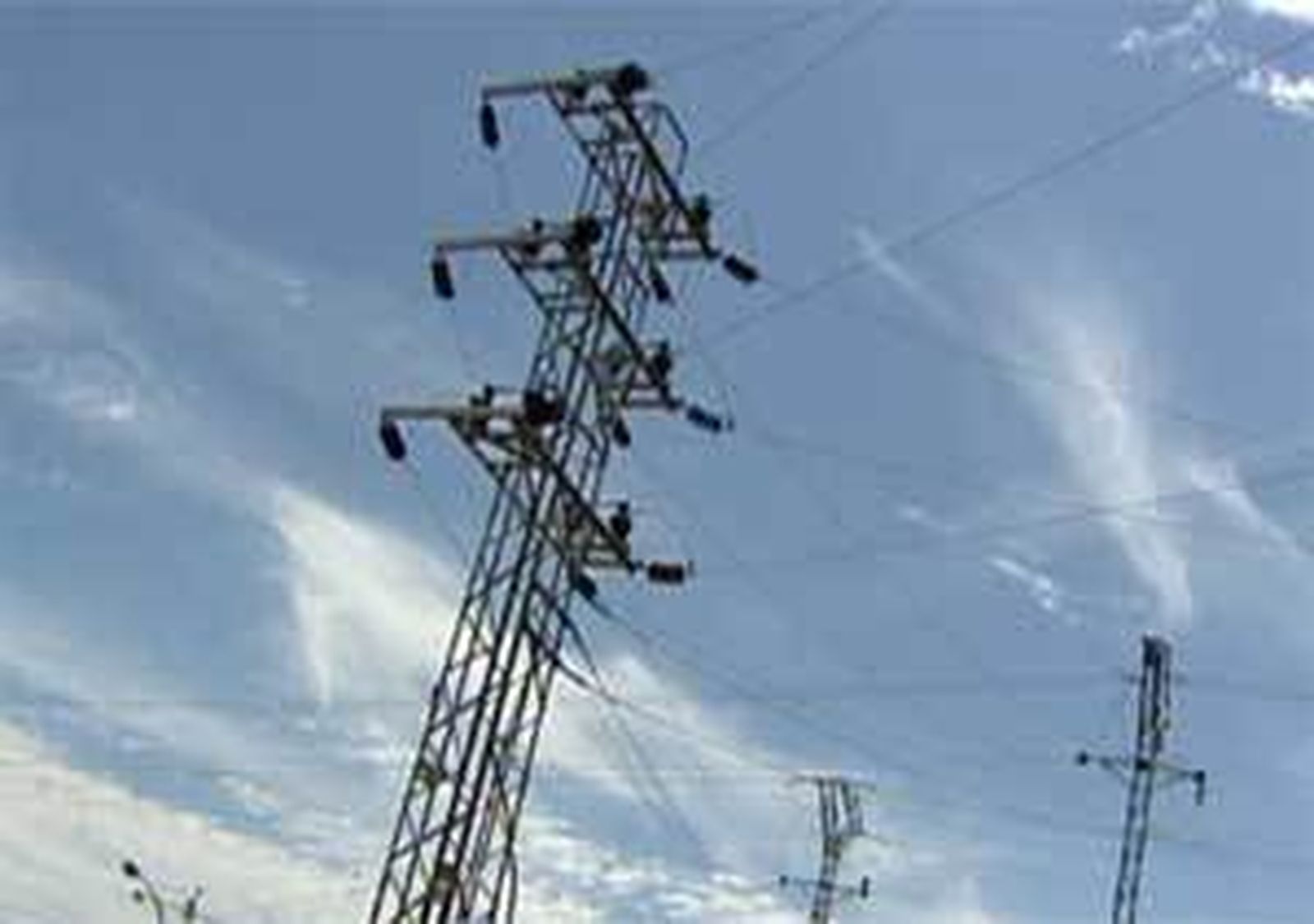 Soria anuncia que la luz subirá desde abril