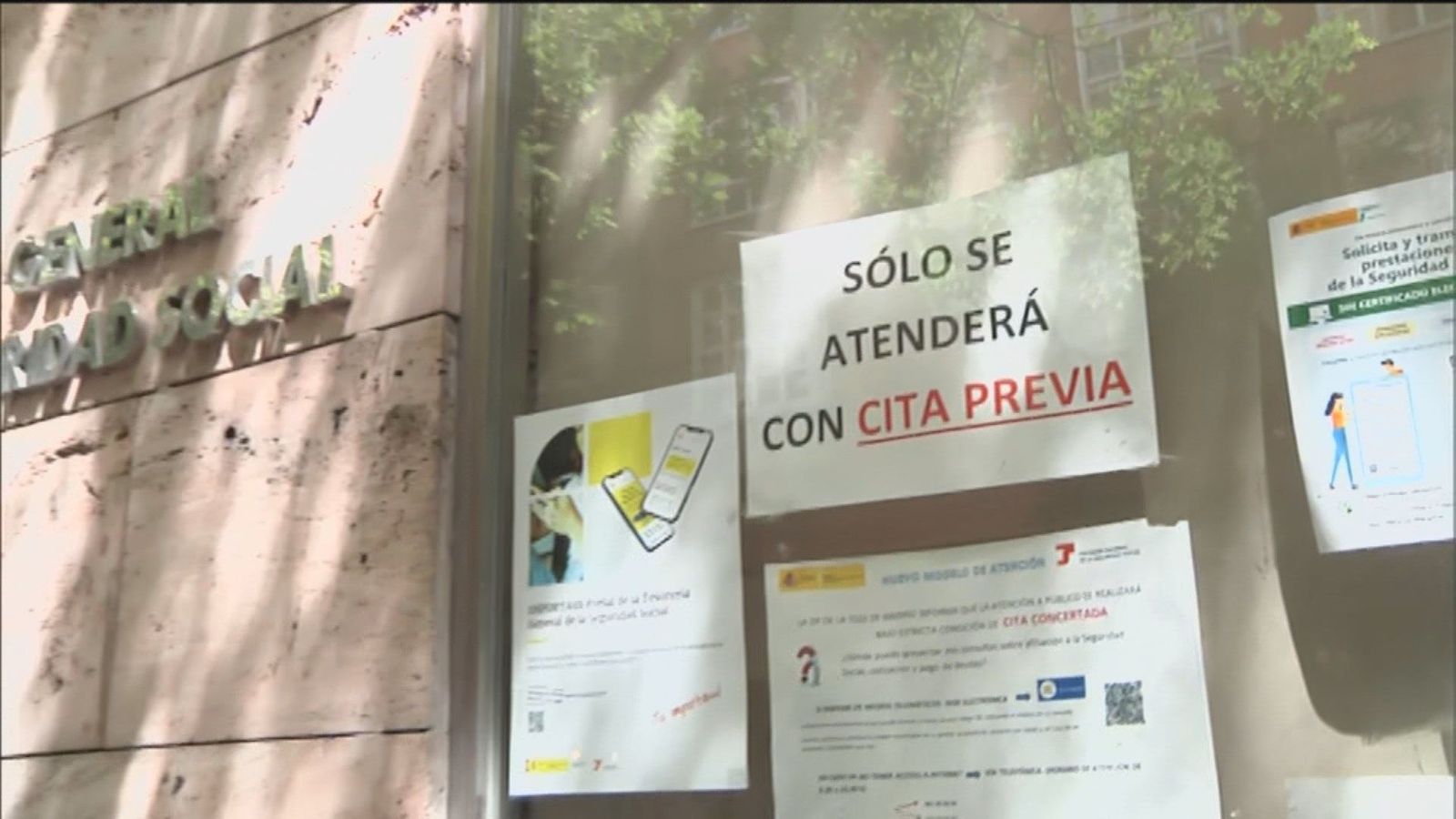 Los trabajadores de la Seguridad Social: "Con un cansancio terrible y sufriendo por las citas que no podemos dar"