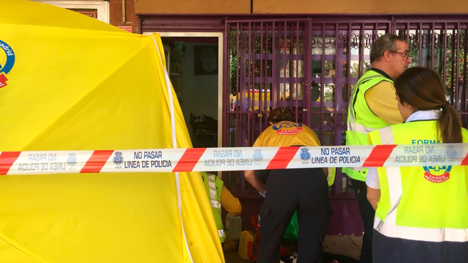 Una mujer asesinada a puñaladas  a mano de su expareja en una peluquería en Villaverde