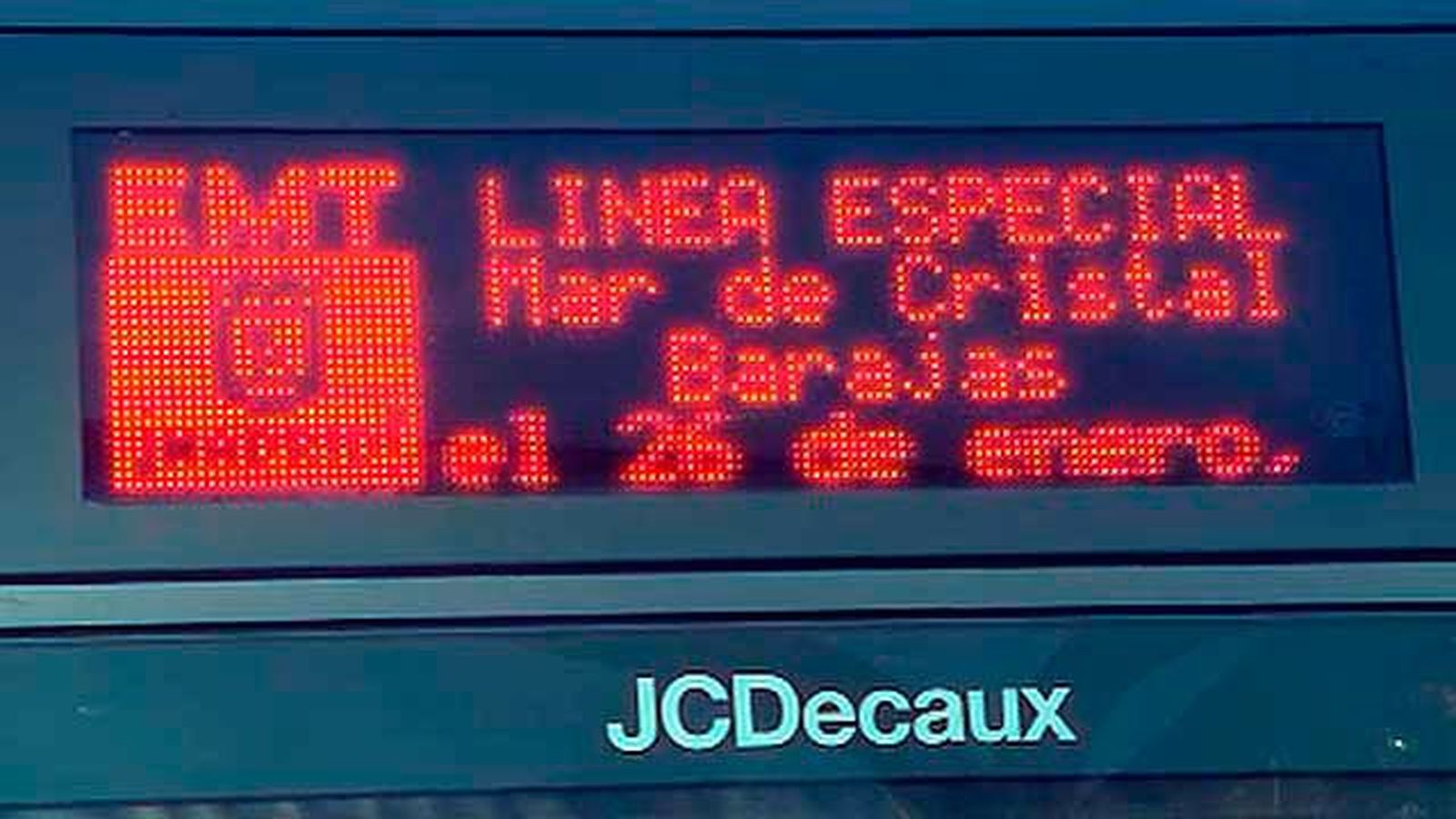 Cierre línea 8: Se evaluarán posibles mejoras en los servicios alternativos