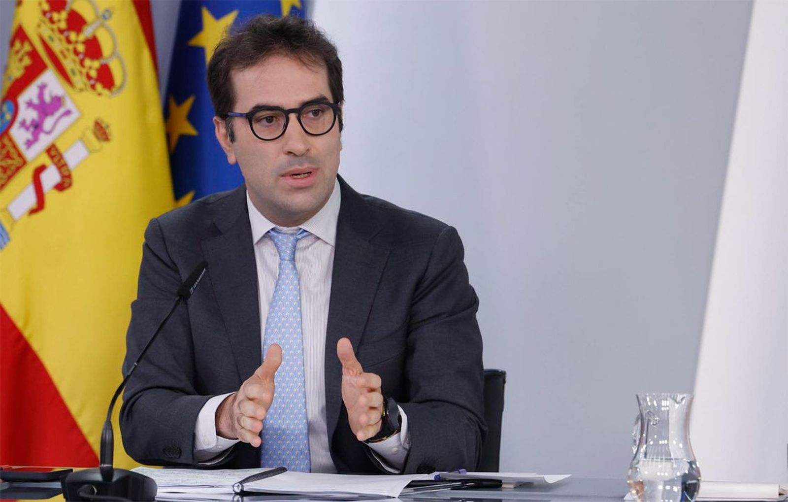 El Gobierno eleva cuatro décimas su previsión de crecimiento, hasta el 2,6%, para este año