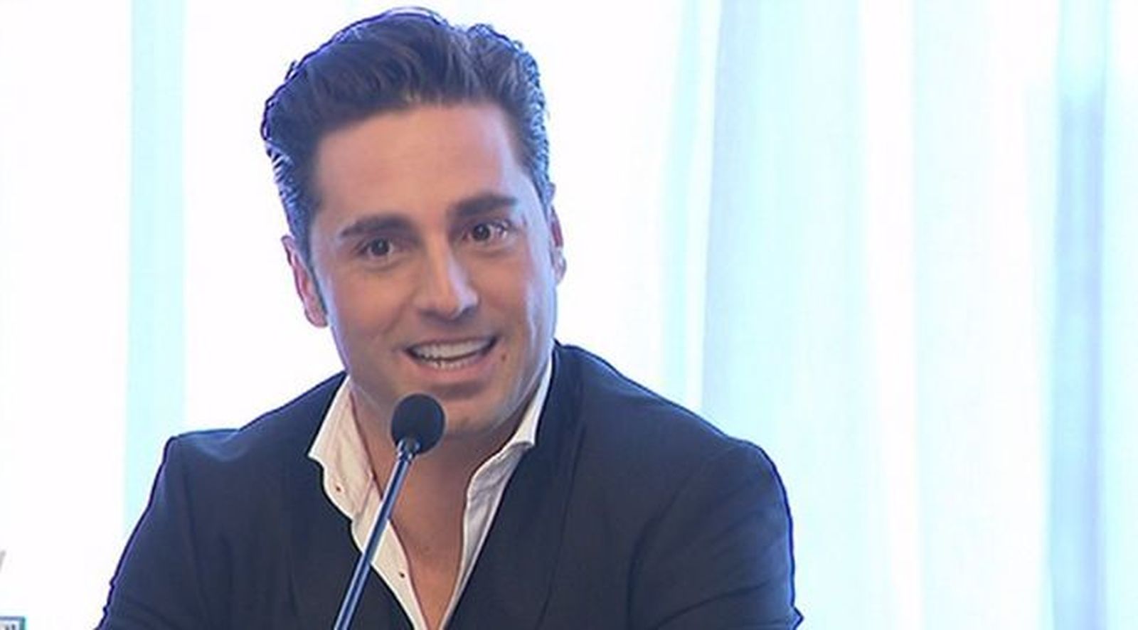 Bustamante presenta su biografía "El sueño se hizo realidad"