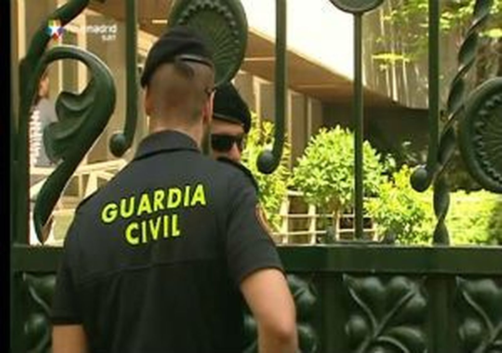 La Guardia Civil registra la SGAE con la orden de detener a Teddy Bautista