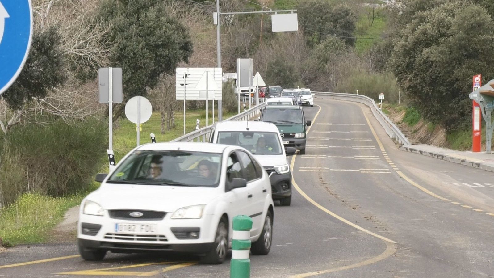 El corte de la M-501 provoca importantes retenciones en Aldea del Fresno