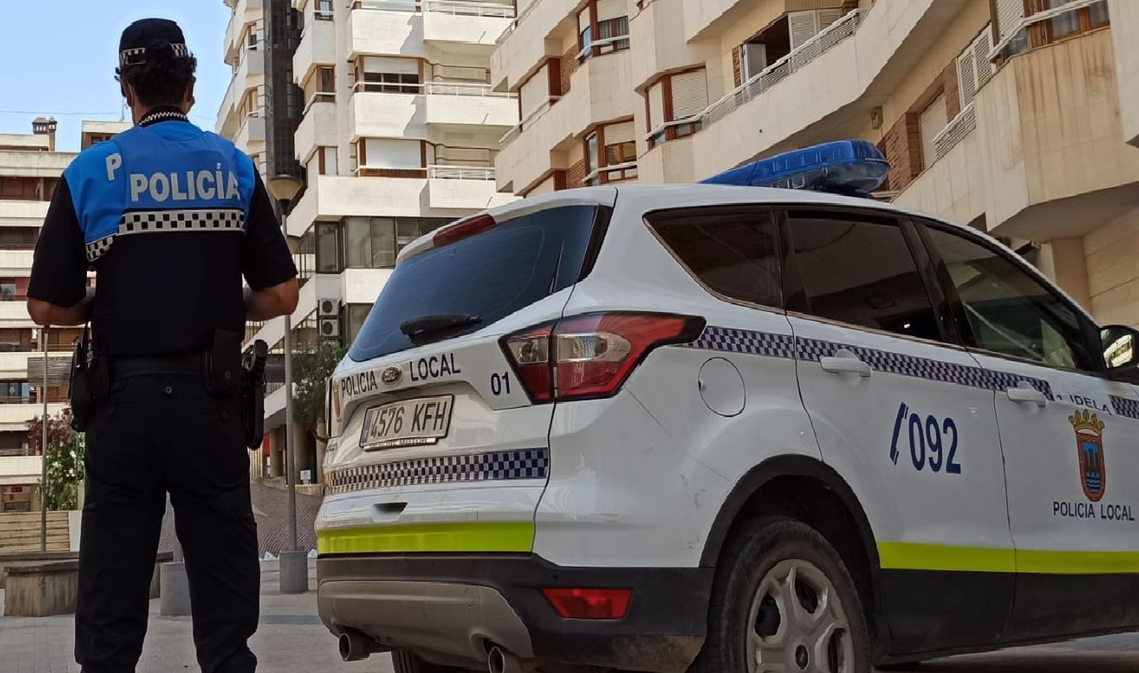 Localizan un niño de 2 años semidesnudo y descalzo en una calle de Tudela