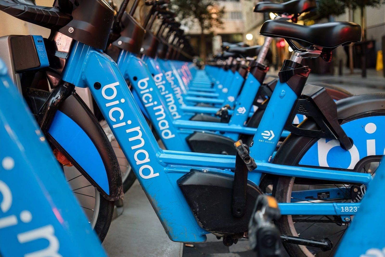 'Movilidad para todos': las iniciativas en Madrid para promover el transporte público