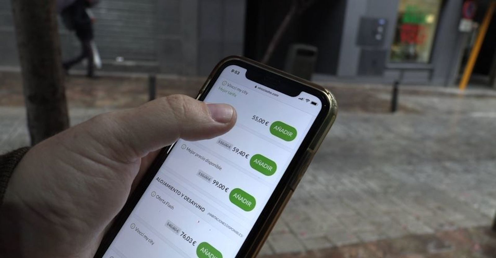 Los hoteles madrileños lanzan ofertas 'de pandemia' para captar clientes
