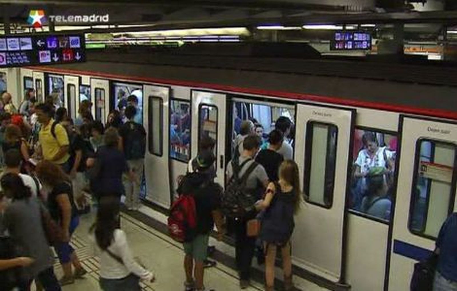 Los trabajadores de Metro aprueban nuevos paros parciales a partir del día 17