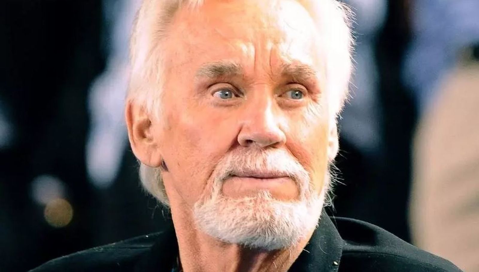 Kenny Rogers (81), cantautor y actor estadounidense (1938). Falleció el 20 de marzo