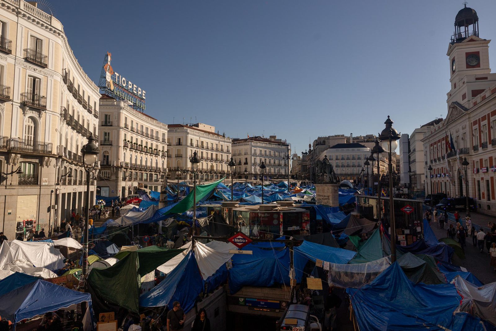 Acampada por la vivienda en Sol