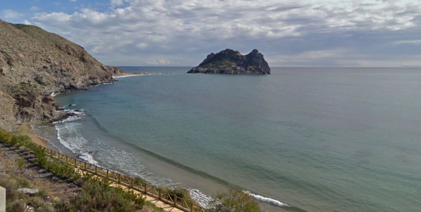 Playa de El Hornillo, en la localidad murciana de Águilas