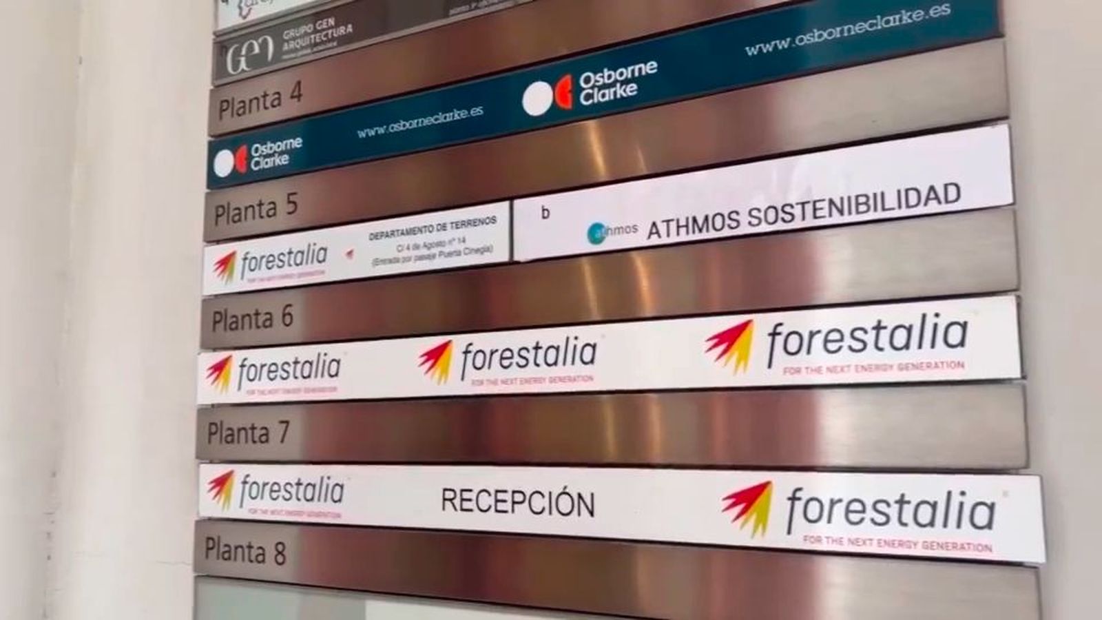 La empresa Forestalia recurrió a Bono para lograr contratos con gobiernos del PSOE