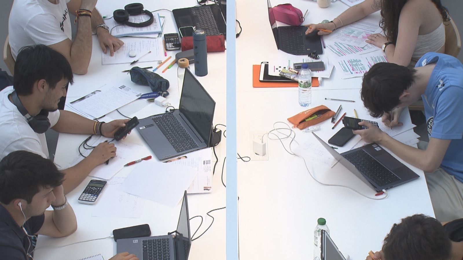 Alumnos preparan la PAU en las bibliotecas