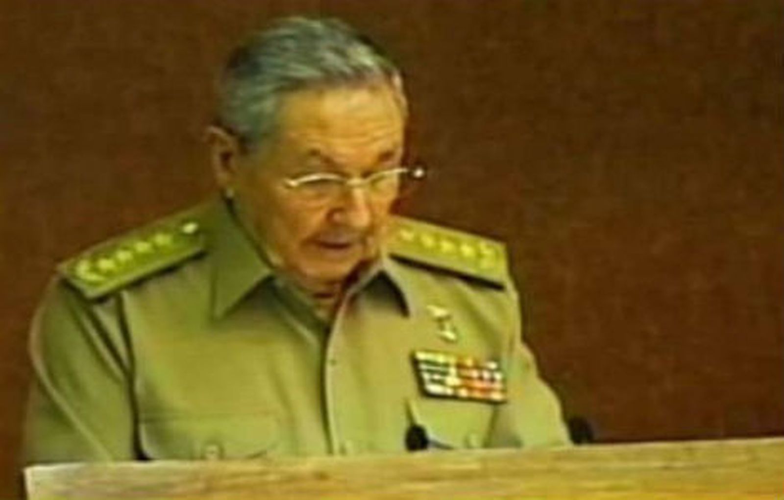 Cuba respalda el derecho de los países latinoamericanos a asilar a Snowden