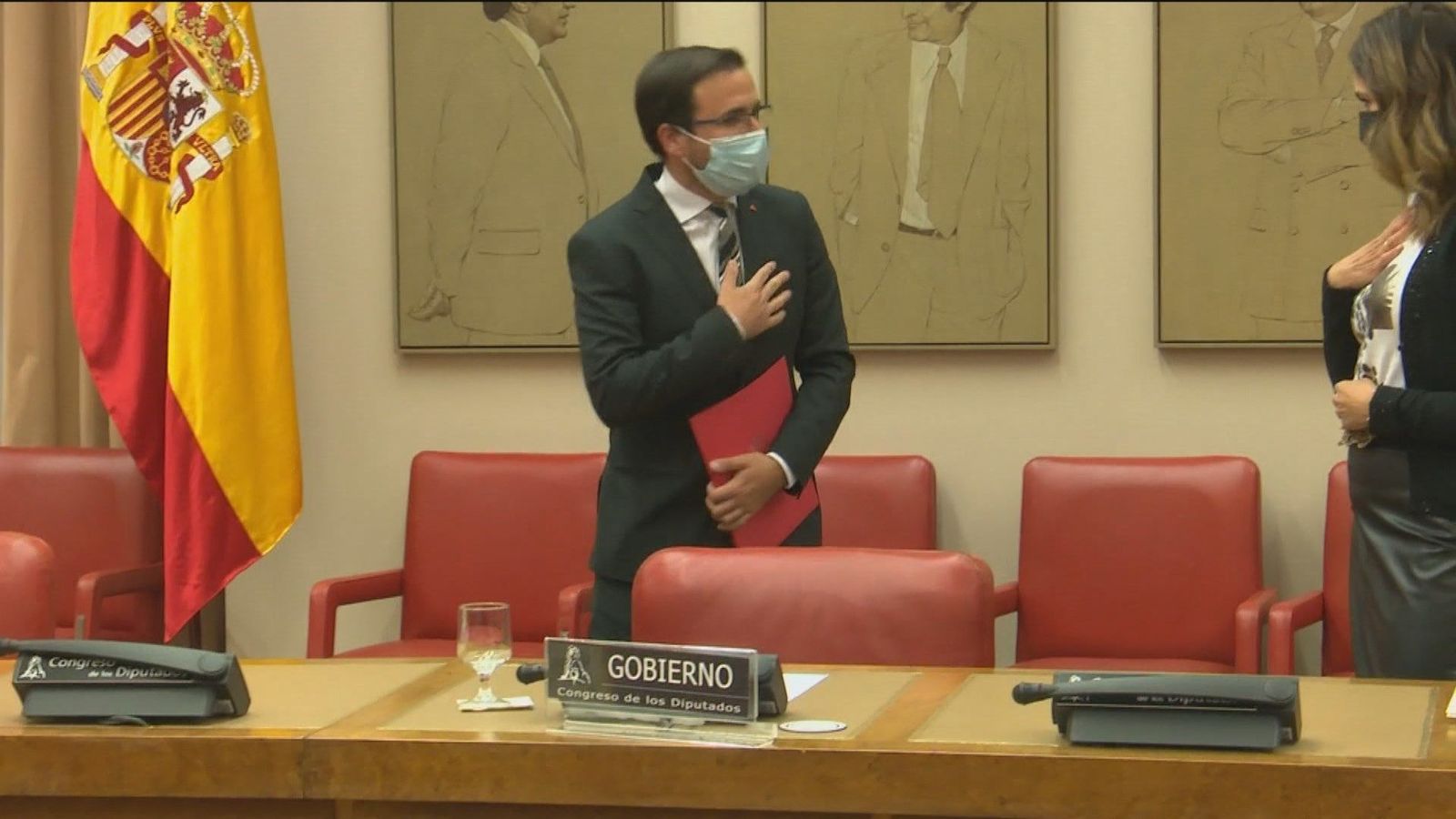 Garzón seguirá en su cargo, Podemos reprocha a Sánchez no haberlo arropado y el Gobierno pide pasar página