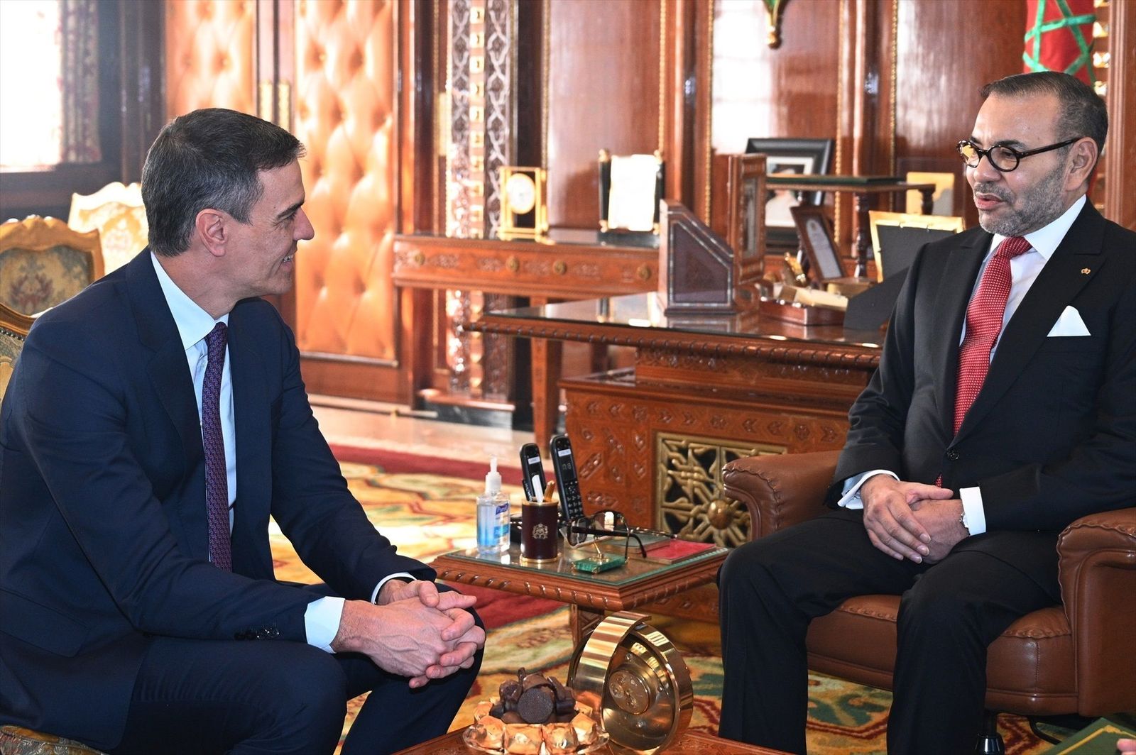 Manos Limpias denuncia a Pedro Sánchez y al rey de Marruecos ante la Corte Penal Internacional