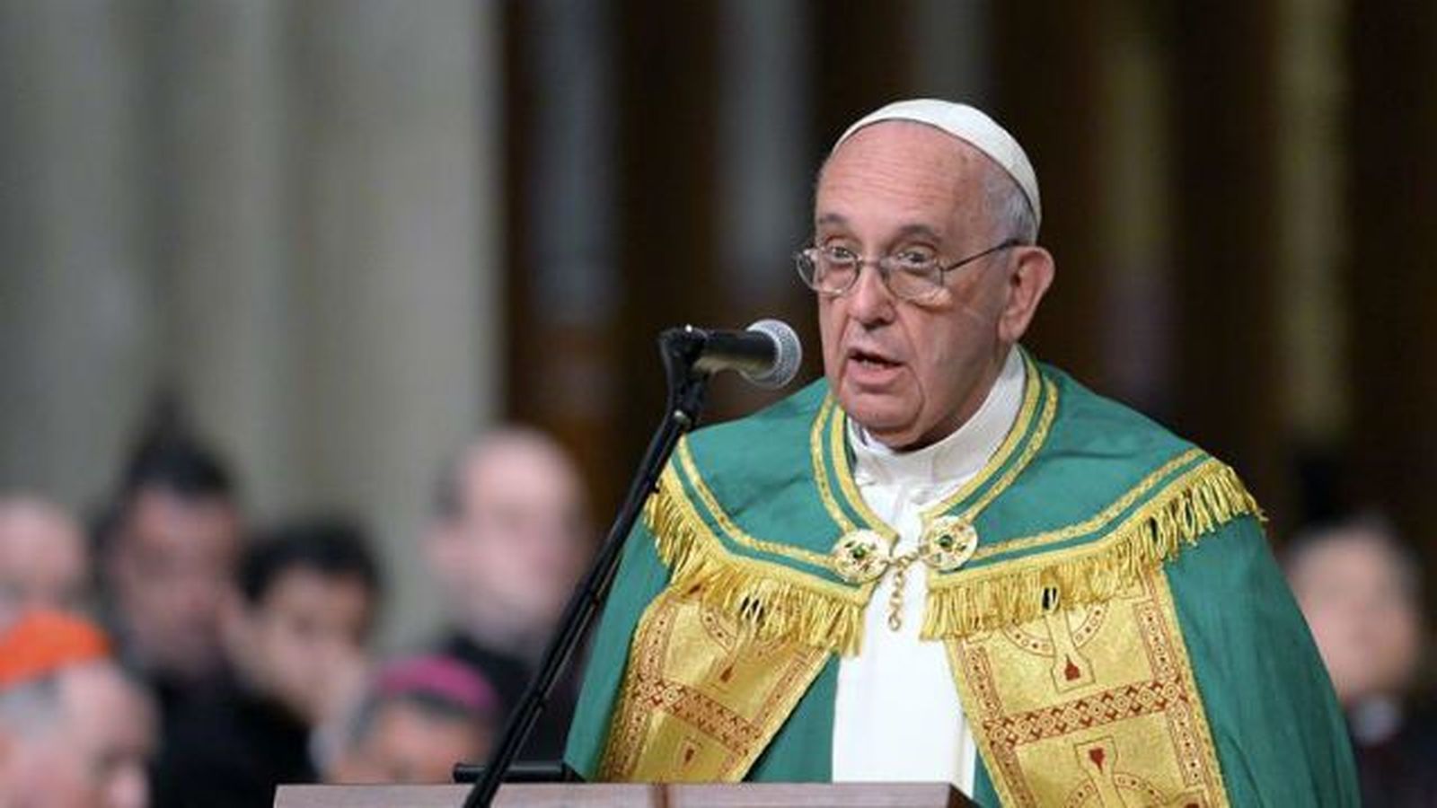 El papa Francisco: los sacerdotes pederastas causan la "vergüenza" de la Iglesia
