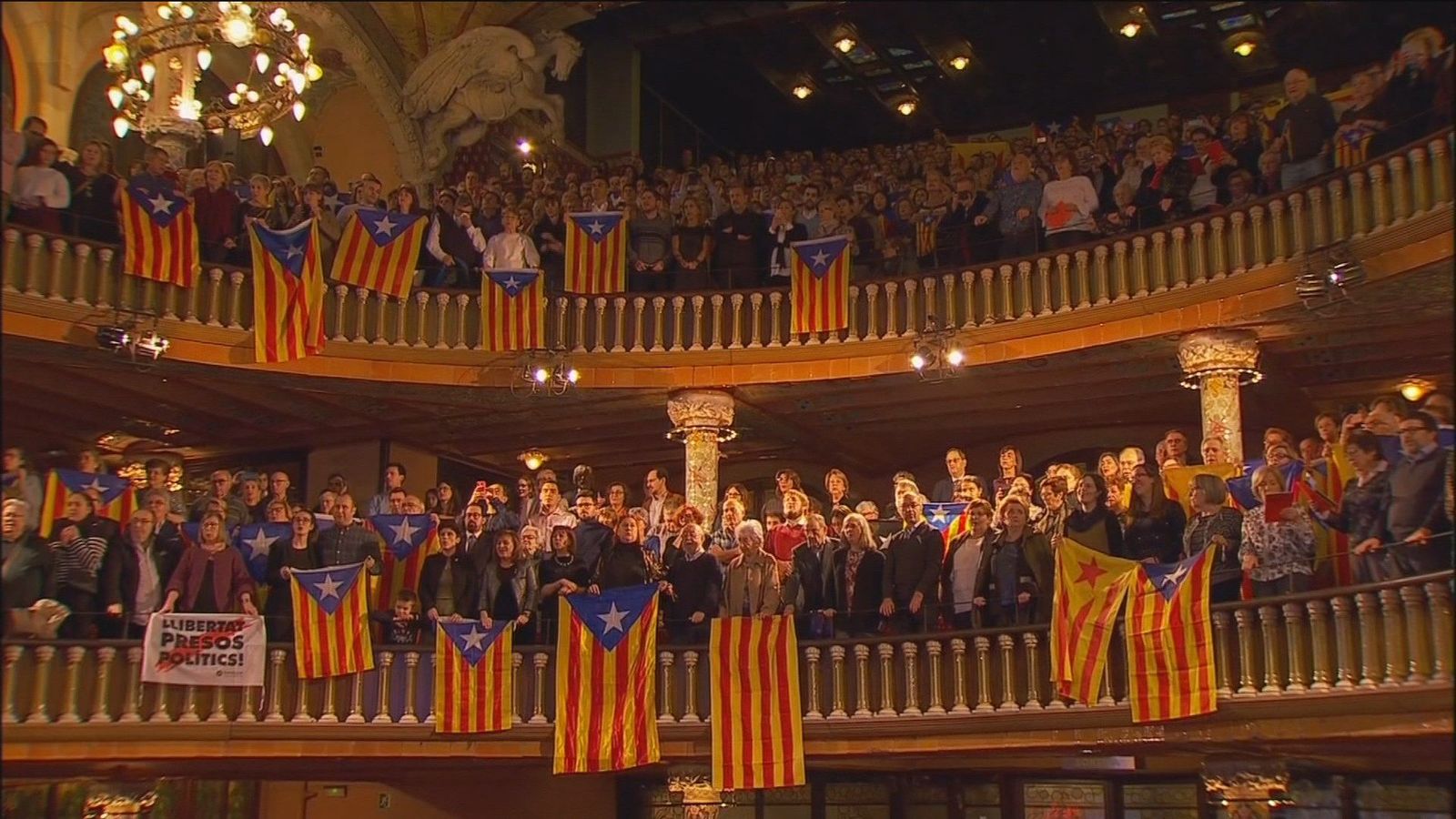 El concierto navideño del Palau acaba con gritos pro-independencia