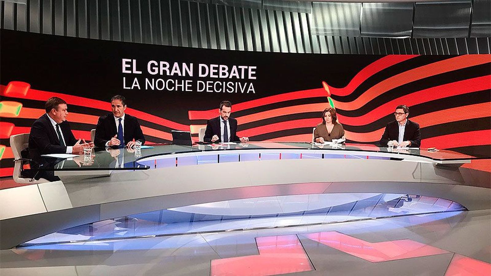 PP, PSOE y Ciudadanos votarán sí al 155 mientras que Podemos lo rechaza