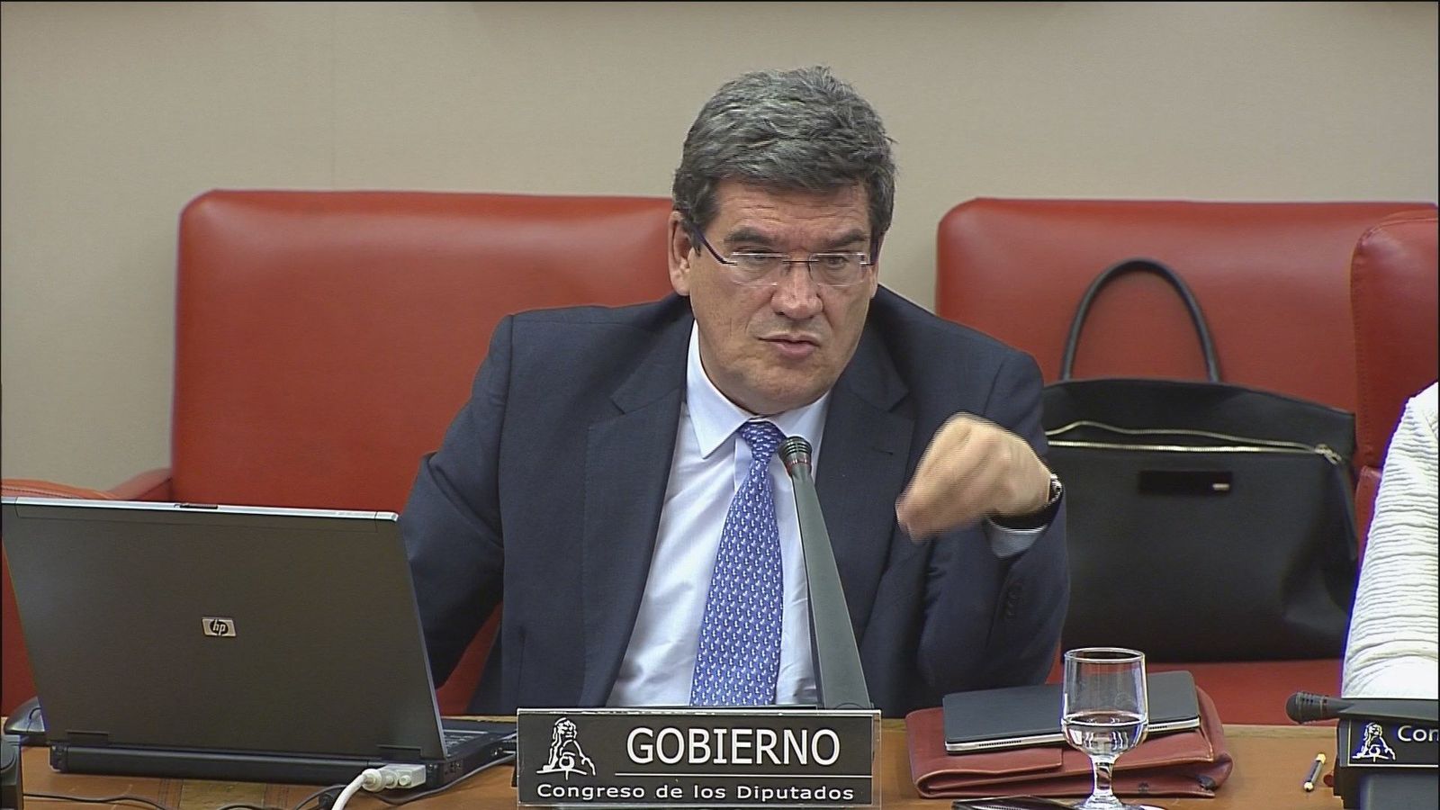 El Gobierno endurecerá las prejubilaciones y desincentivará los planes de pensiones