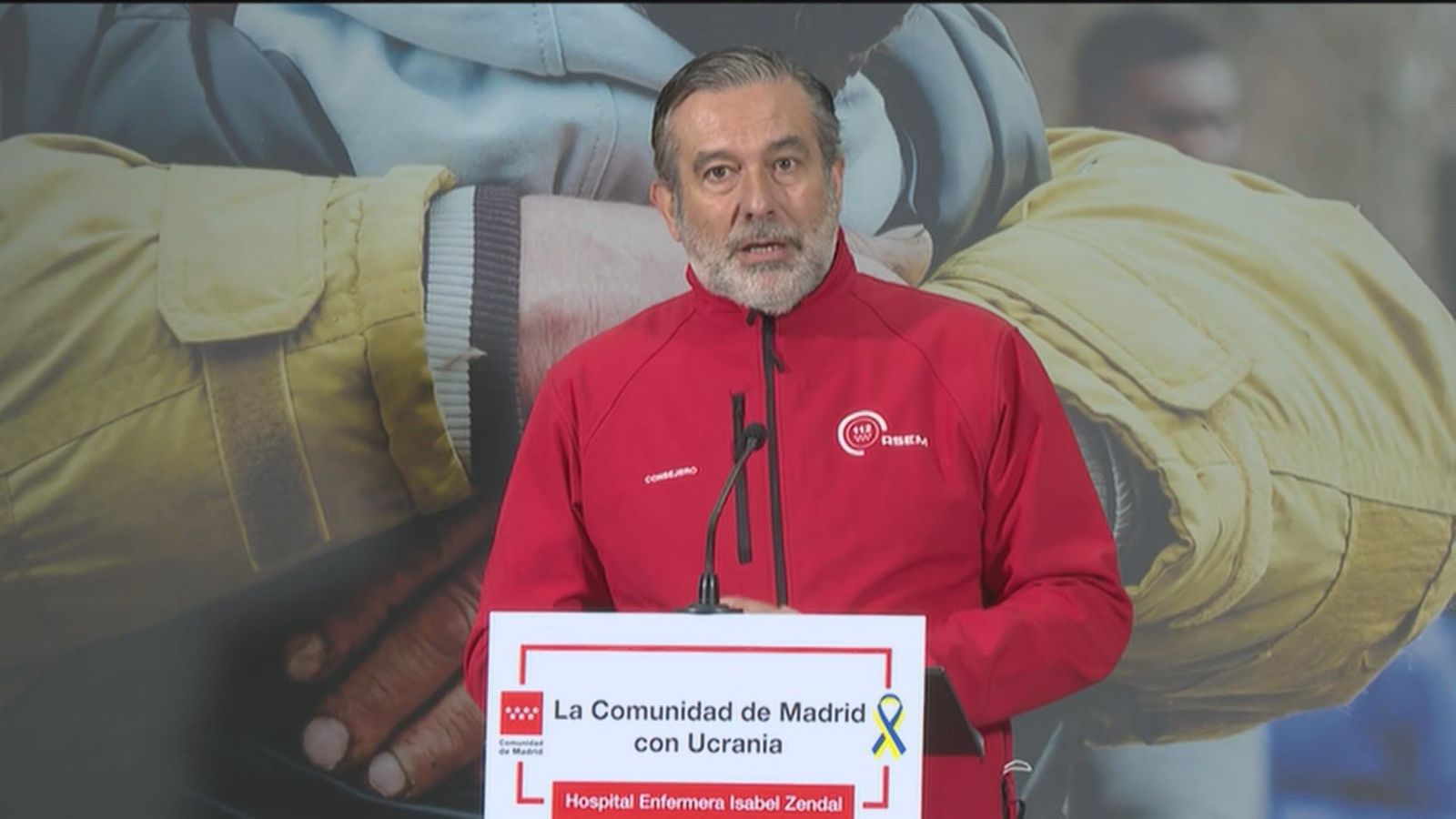 Enrique López: "El Gobierno está recibiendo más ayuda del Partido Popular que de miembros de su propio gobierno"