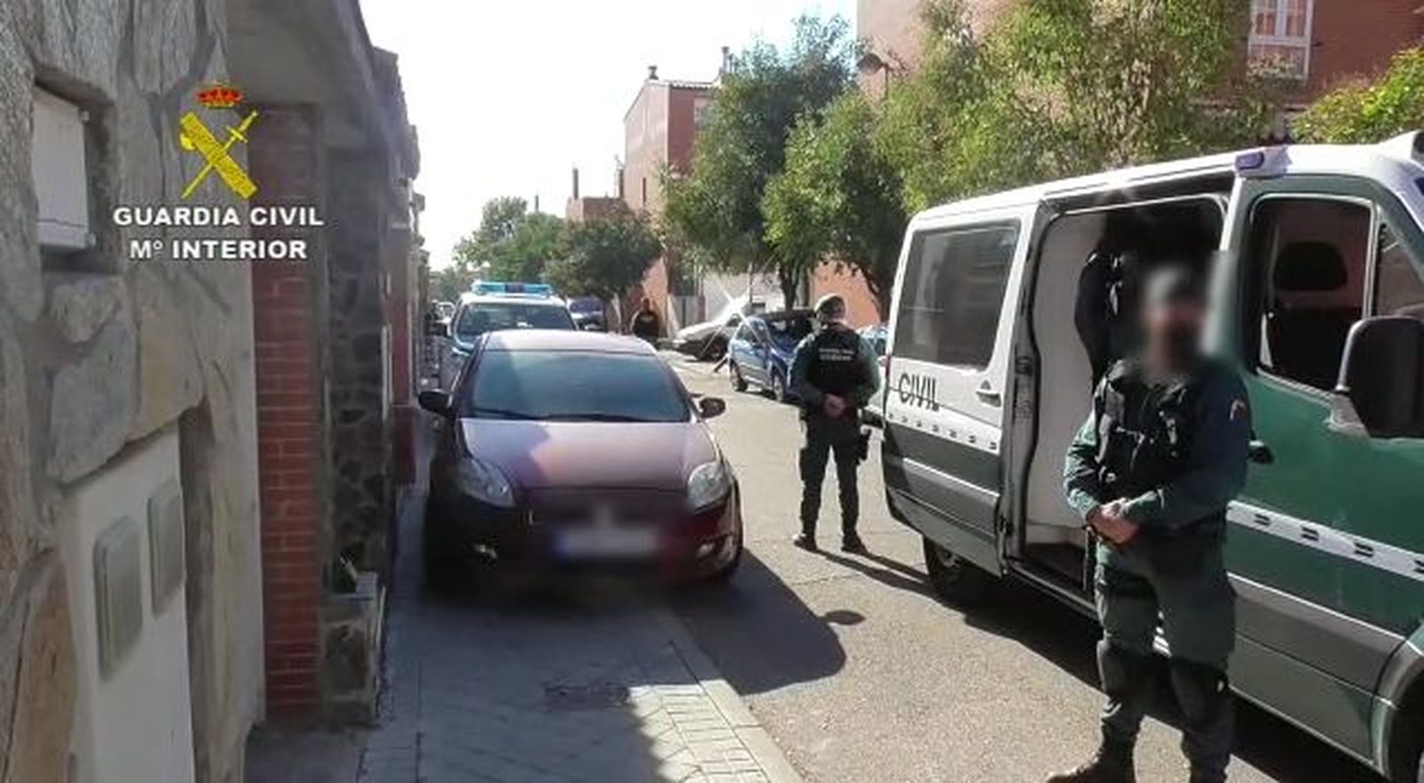 Tres detenidos en Meco por varios robos con violencia y por tener una plantación de marihuana y un laboratorio de cocaína rosa