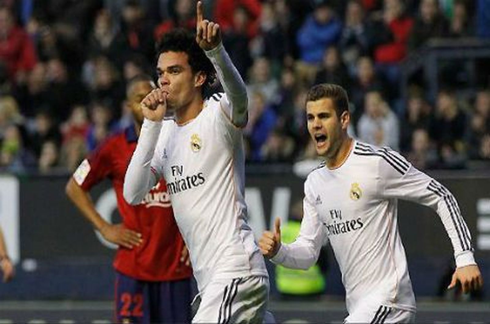2-2. El Real Madrid se deja dos puntos en Pamplona y vuelve a dar un paso atrás