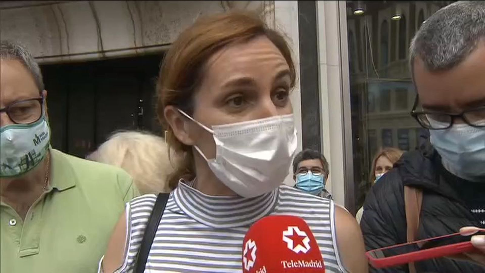 La izquierda se suma a la Marea Blanca para protestar contra el cierre de 41 centros de salud