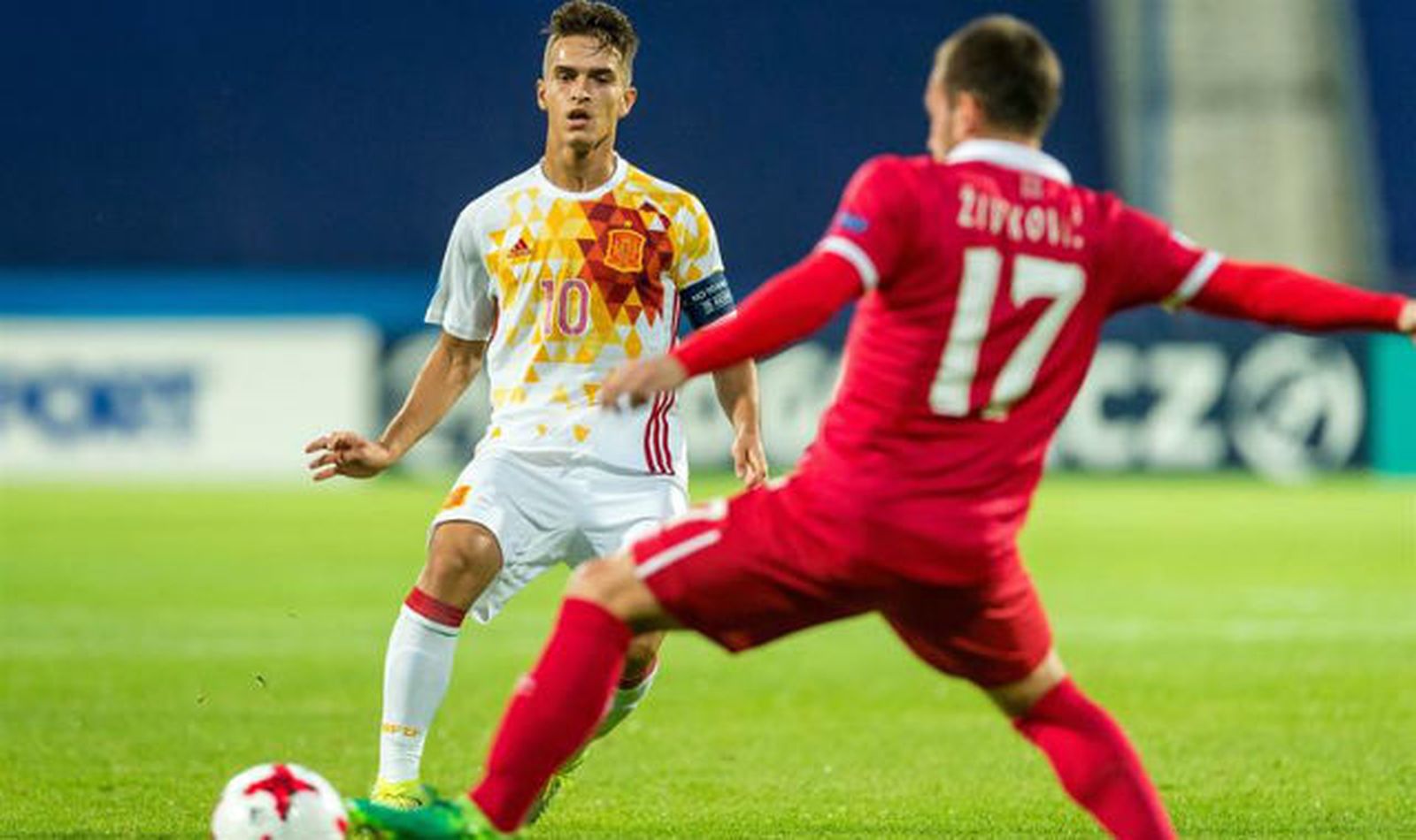 Denis Suárez ante Serbia