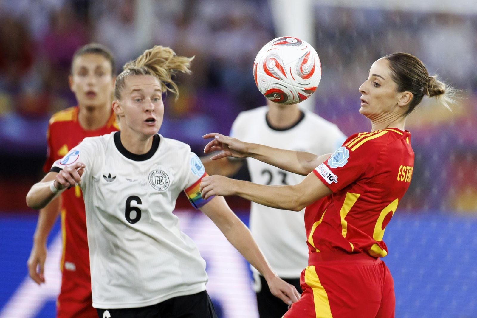 Esther González ante Alemania