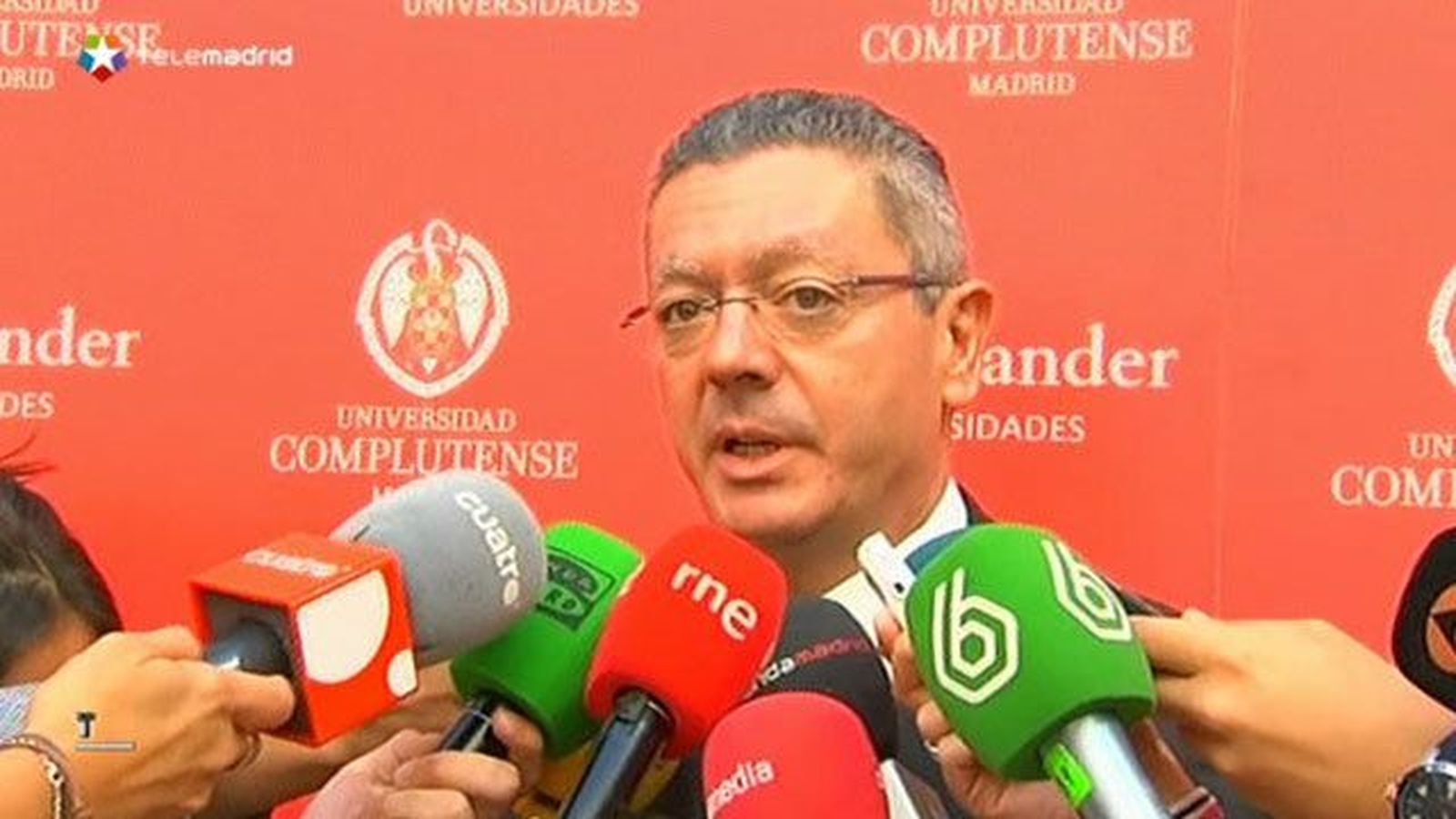 Gallardón dice que la ley del aborto irá a Consejo de Ministros este verano