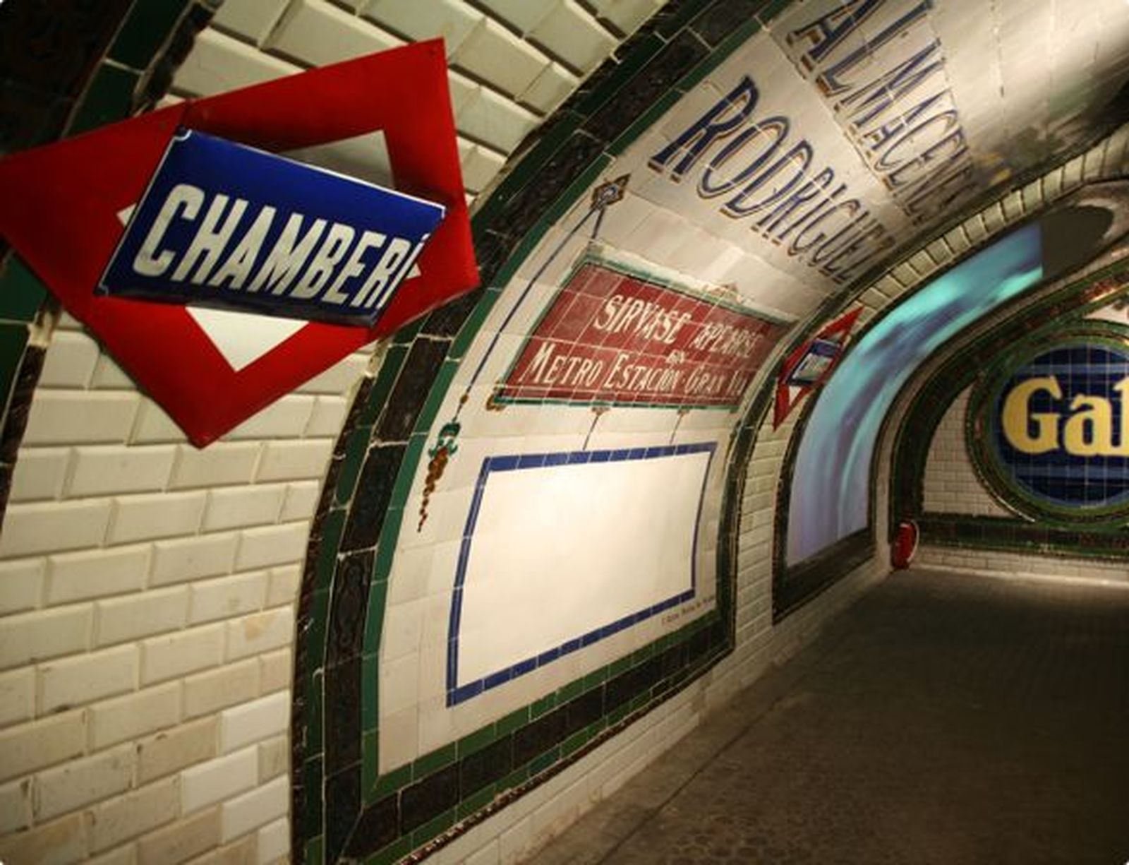 Nuevos trabajos de restauración en la estación museo de Chamberí