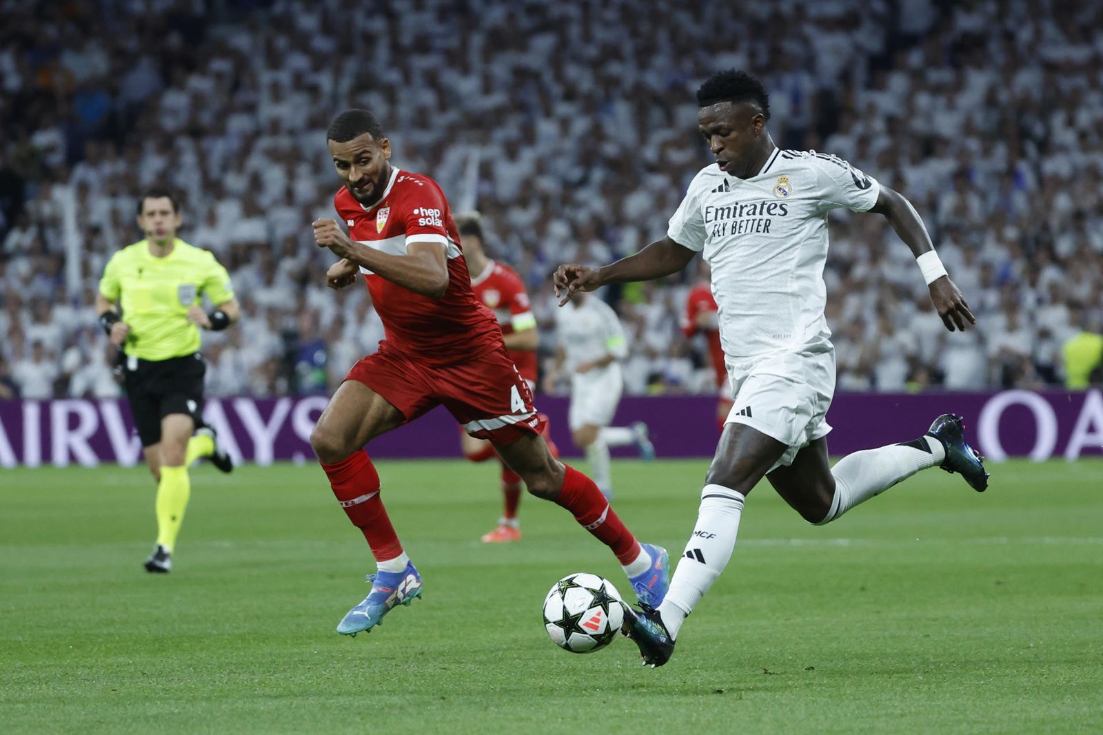 Vinicius ante el Stuttgart