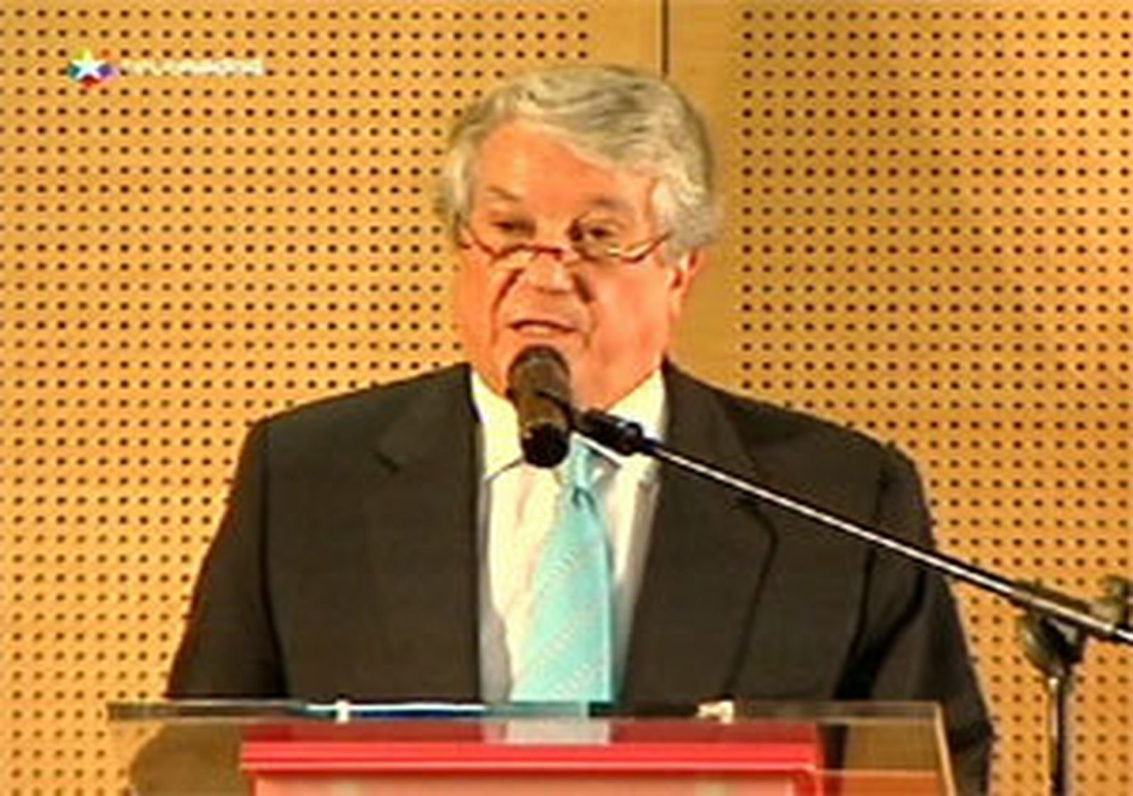 Arturo Fernández