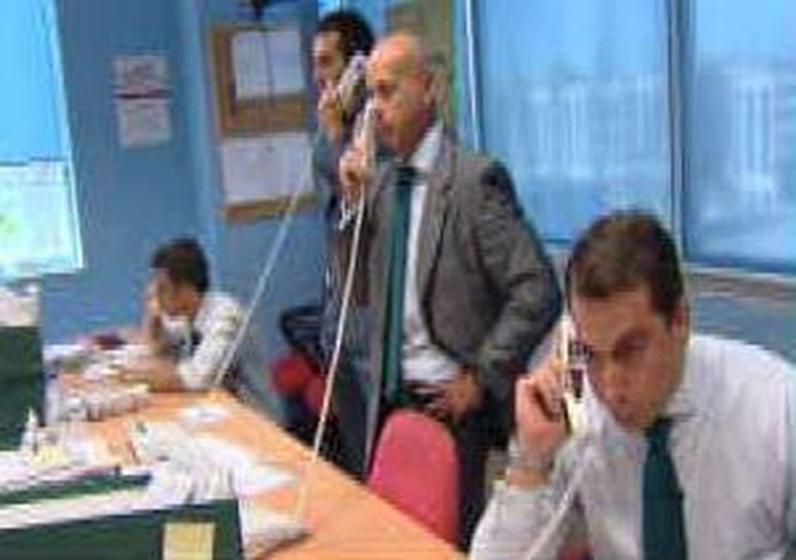 El Tesoro adjudica 3.300 millones en bonos al 4,90 %, el más alto desde 2008