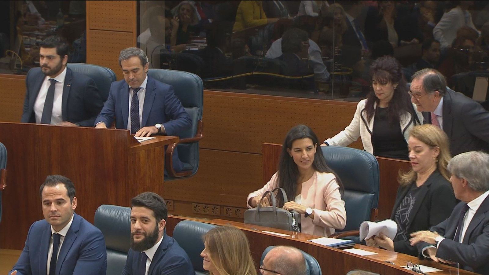 PP, Cs y Vox intercambian documentos base para el gobierno regional