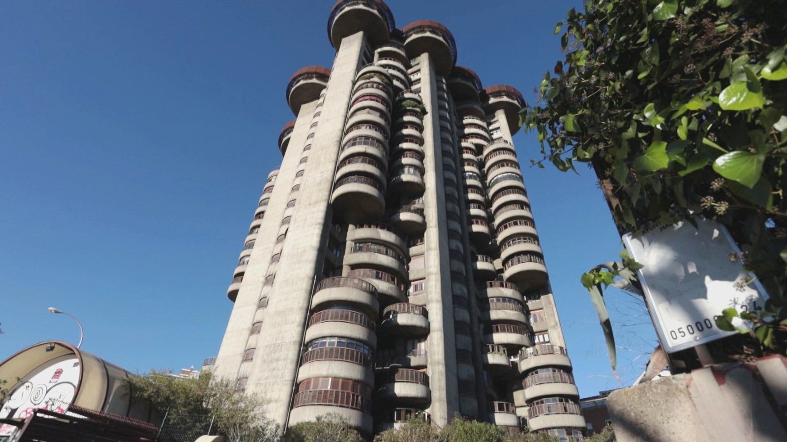 Torres Blancas, un rascacielos con forma de árbol