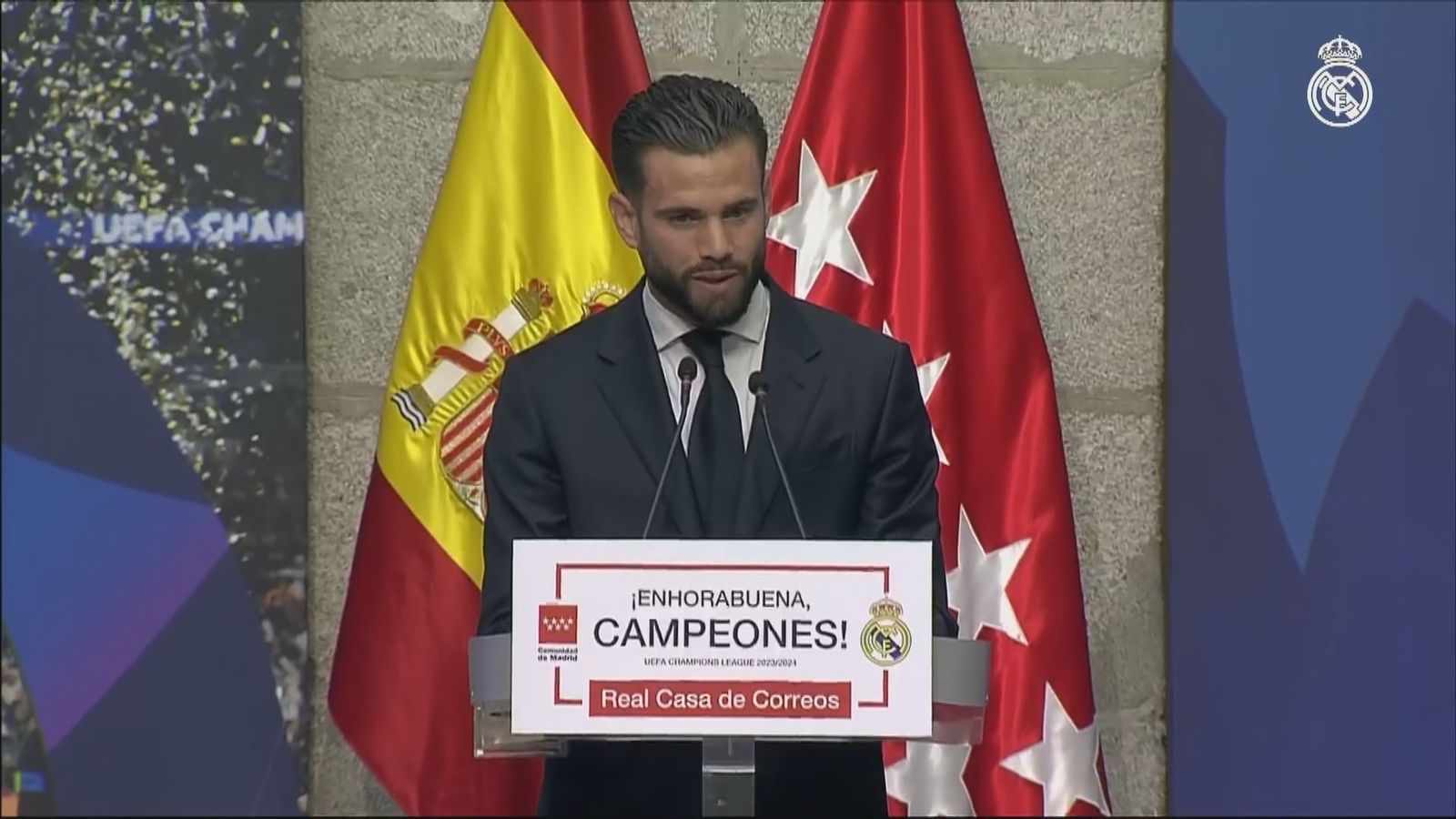 El capitán del Real Madrid durante la celebración en la sede de la Comunidad