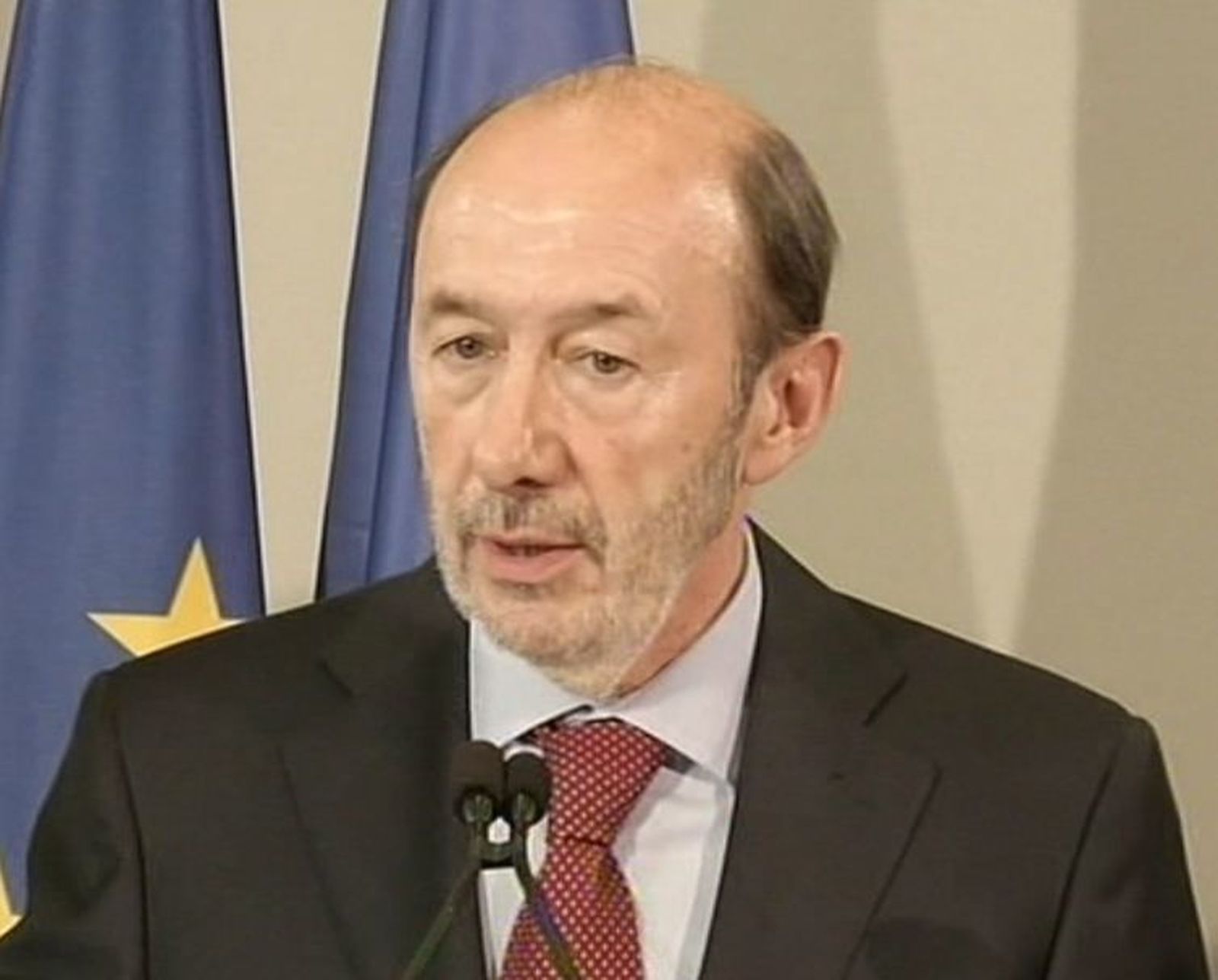 Rubalcaba: "tenemos que ser austeros de manera inteligente"