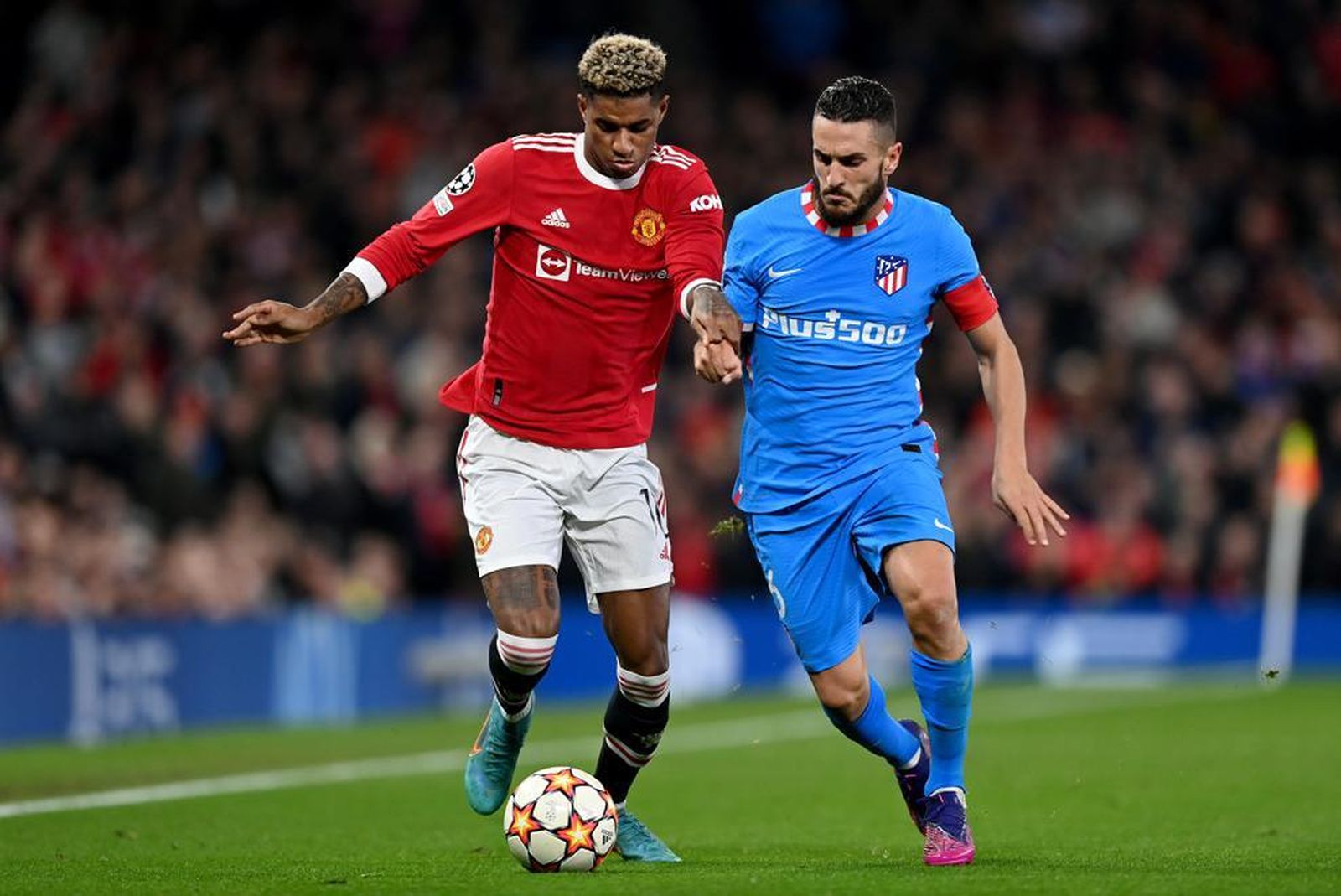 Koke ante el Manchester United