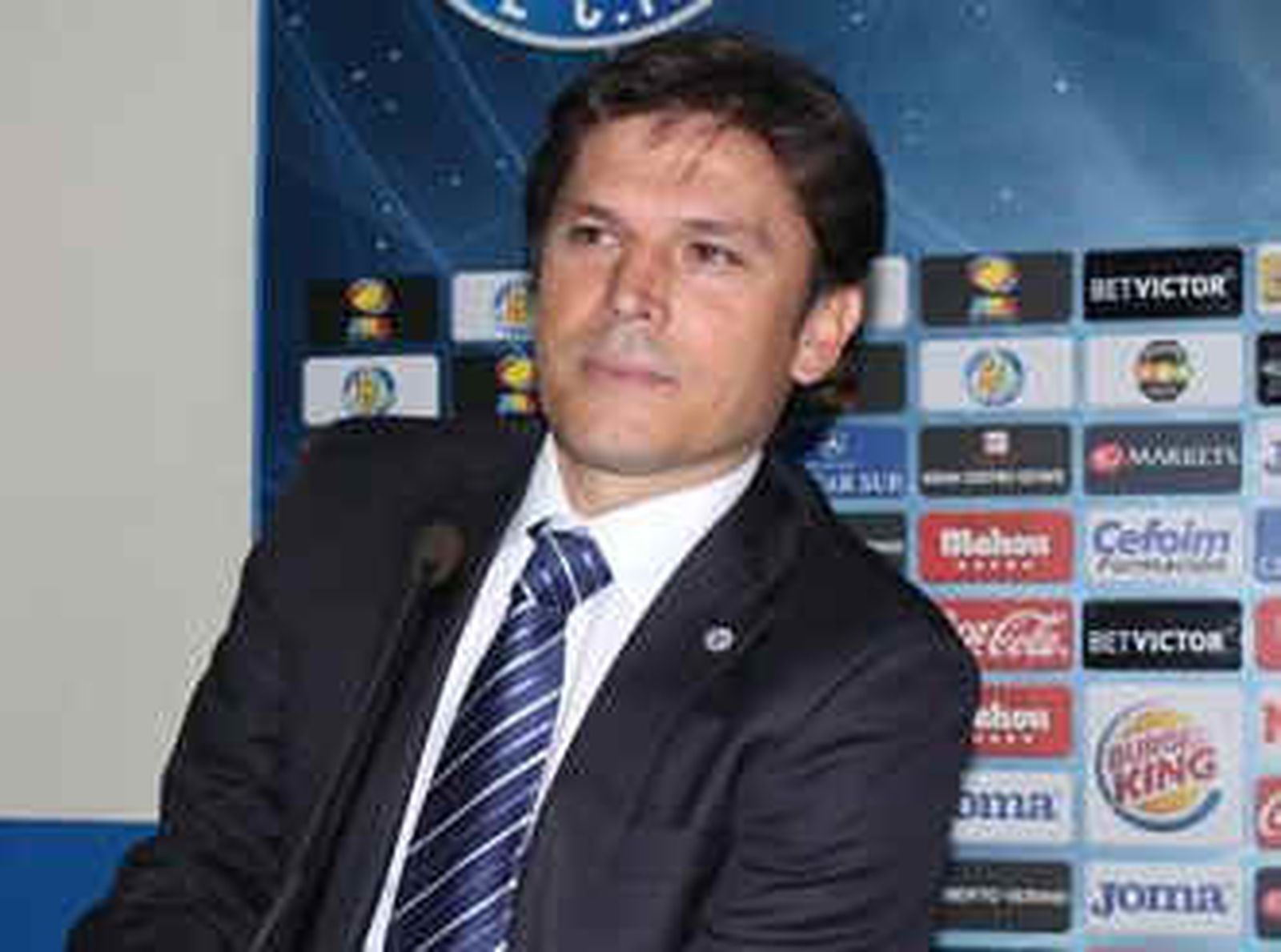 Toni Muñoz reconoce que la prioridad del Getafe es un delantero