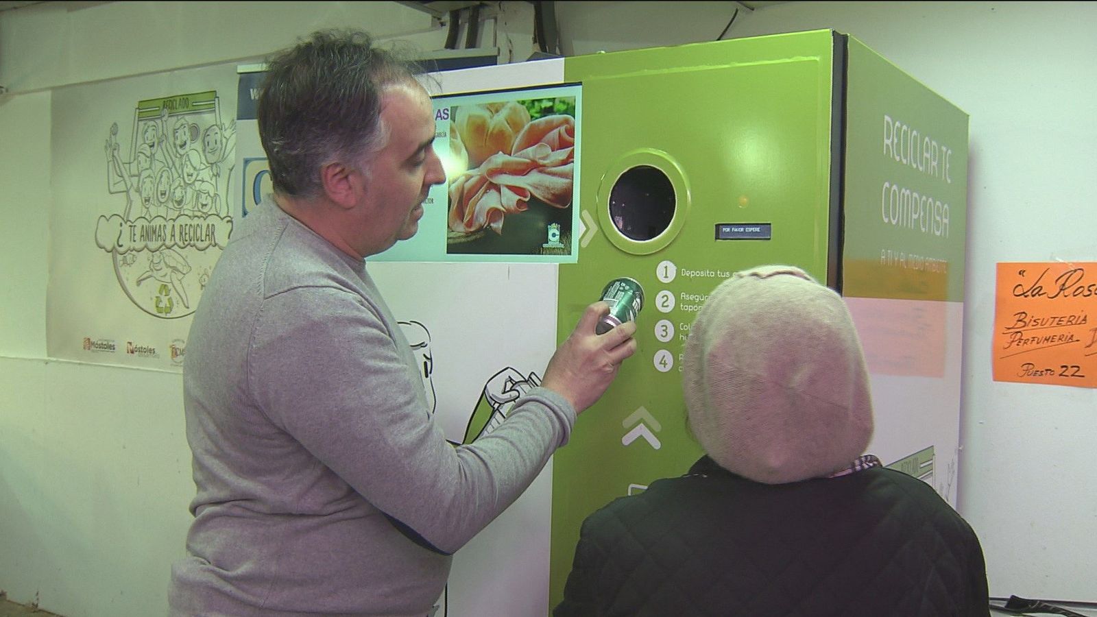 Móstoles premia con dinero el reciclaje de envases de plástico y latas