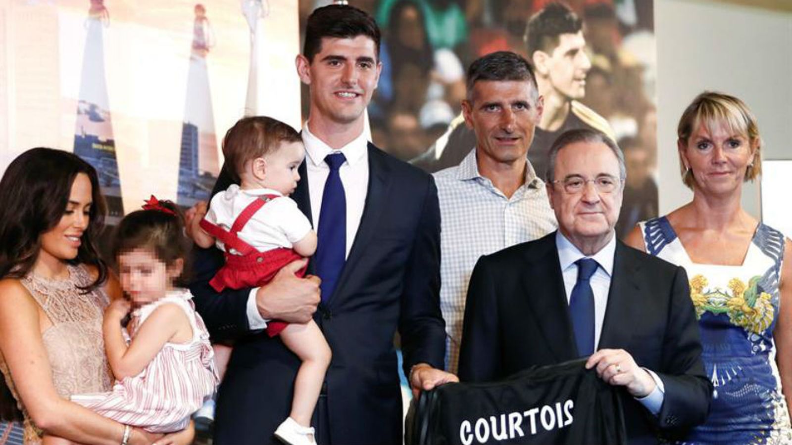 courtois0908_3.jpg