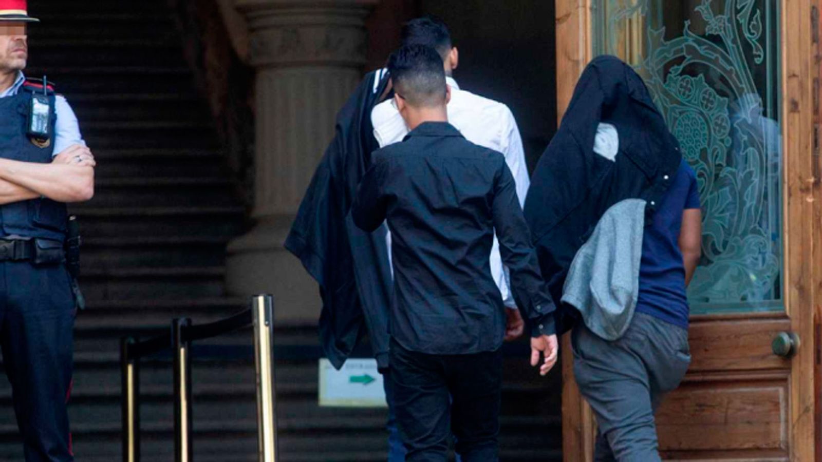 Los acusados por abuso sexual de la 'manada de Manresa'