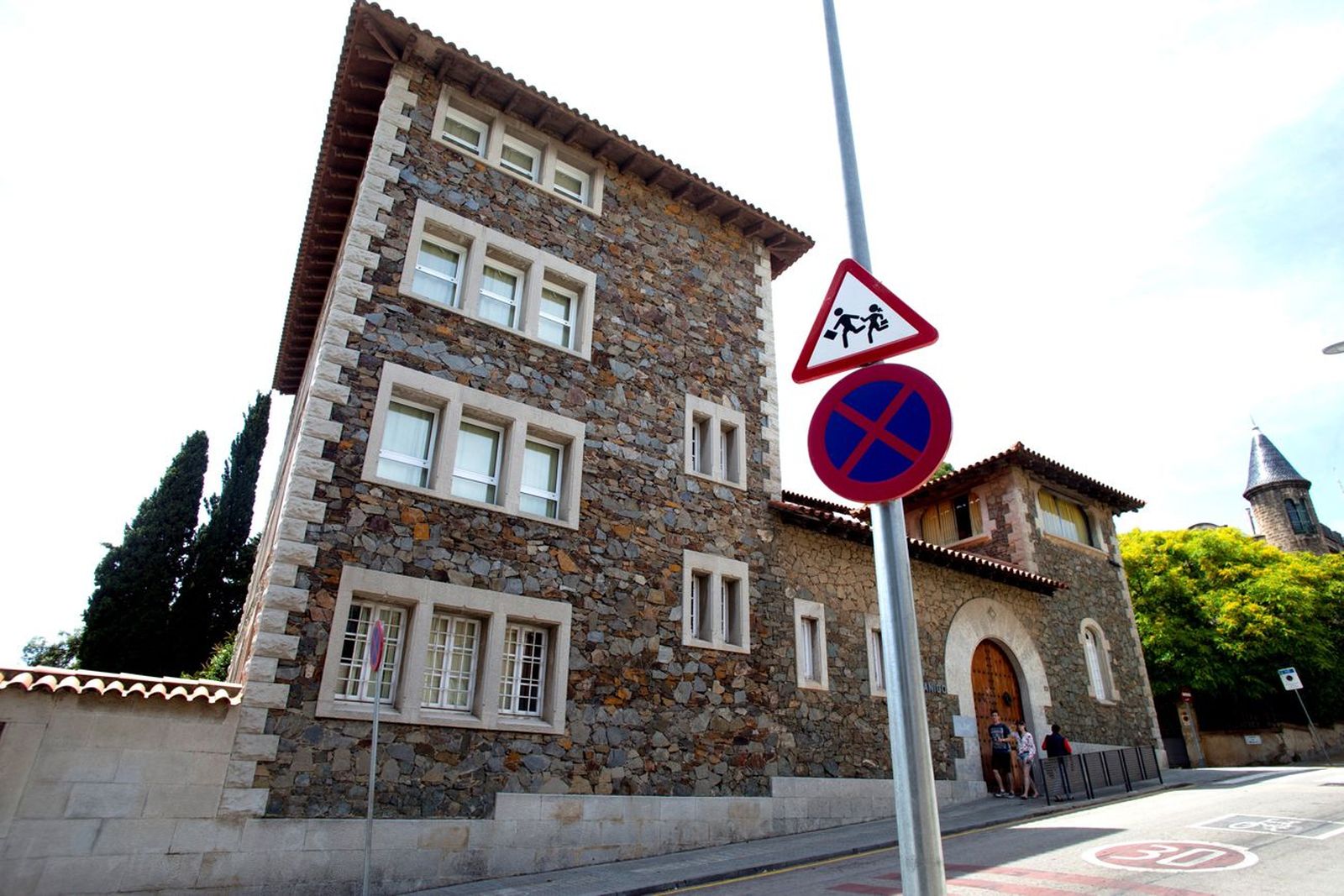 Viajan a Abiyán familiares de la española muerta en el accidente de Costa de Marfil