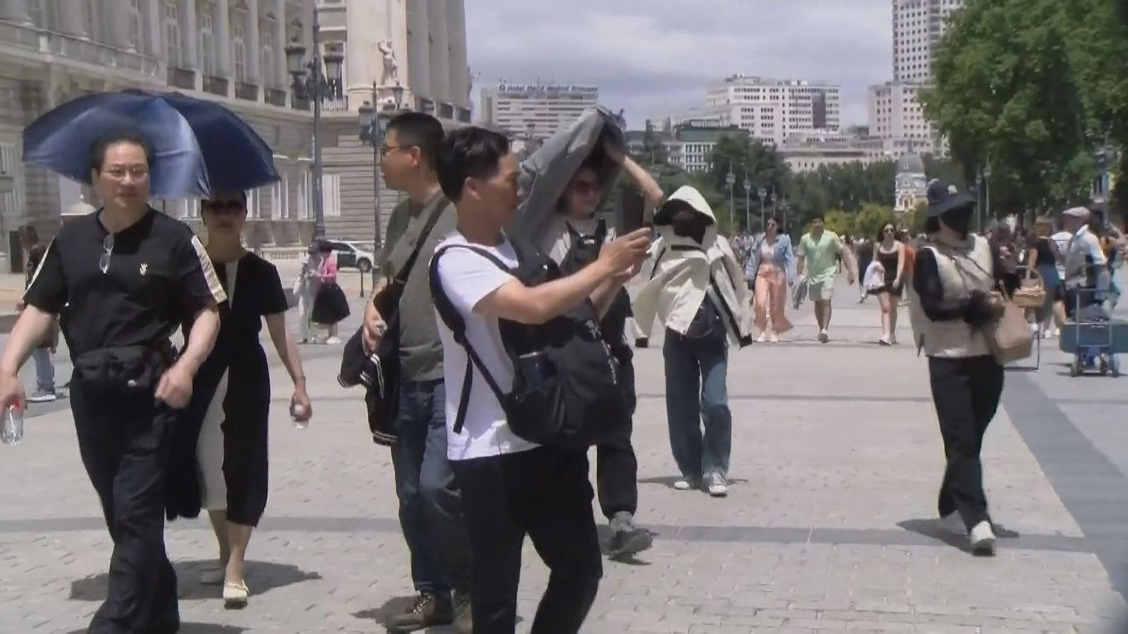 Los turistas siguen llegando a Madrid... también en verano
