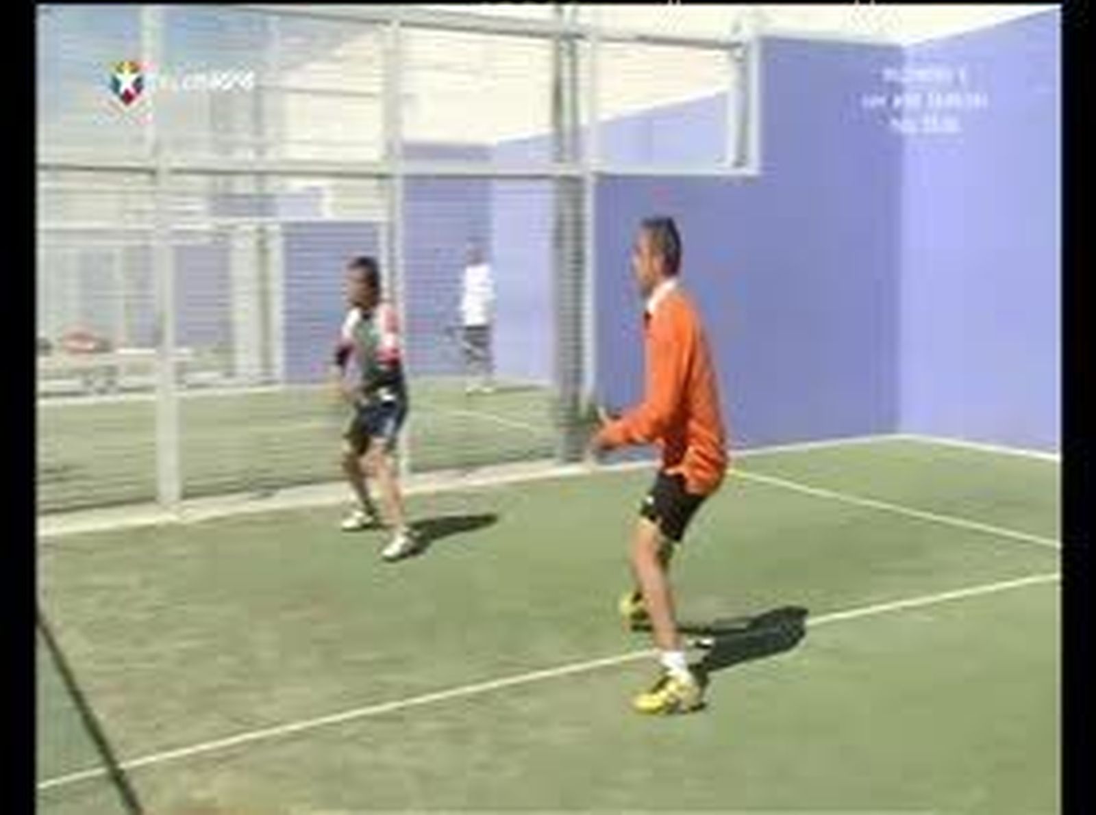 Los veteranos del Madrid se imponen a los del atlético en un torneo de padel