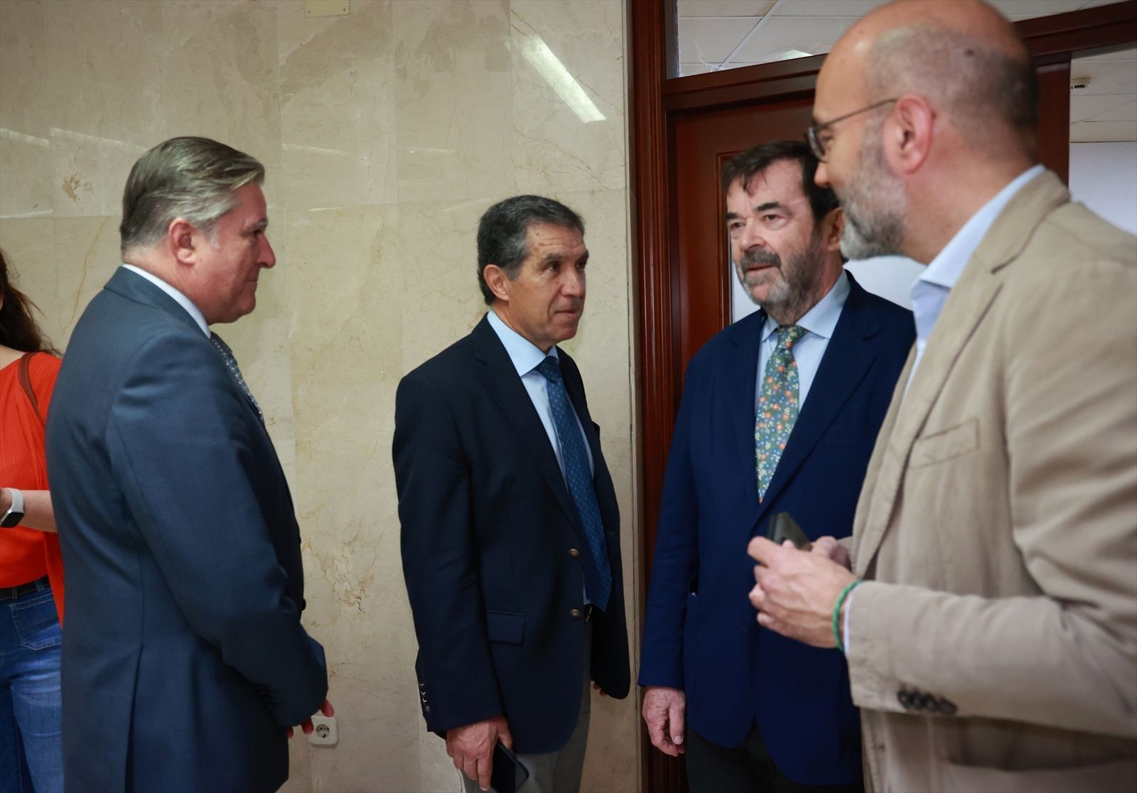 El presidente del Consejo General del Poder Judicial (CGPJ), Vicente Guilarte, junto al presidente del TSJA, Lorenzo del Río, en la Audiencia Provincial de Cádiz