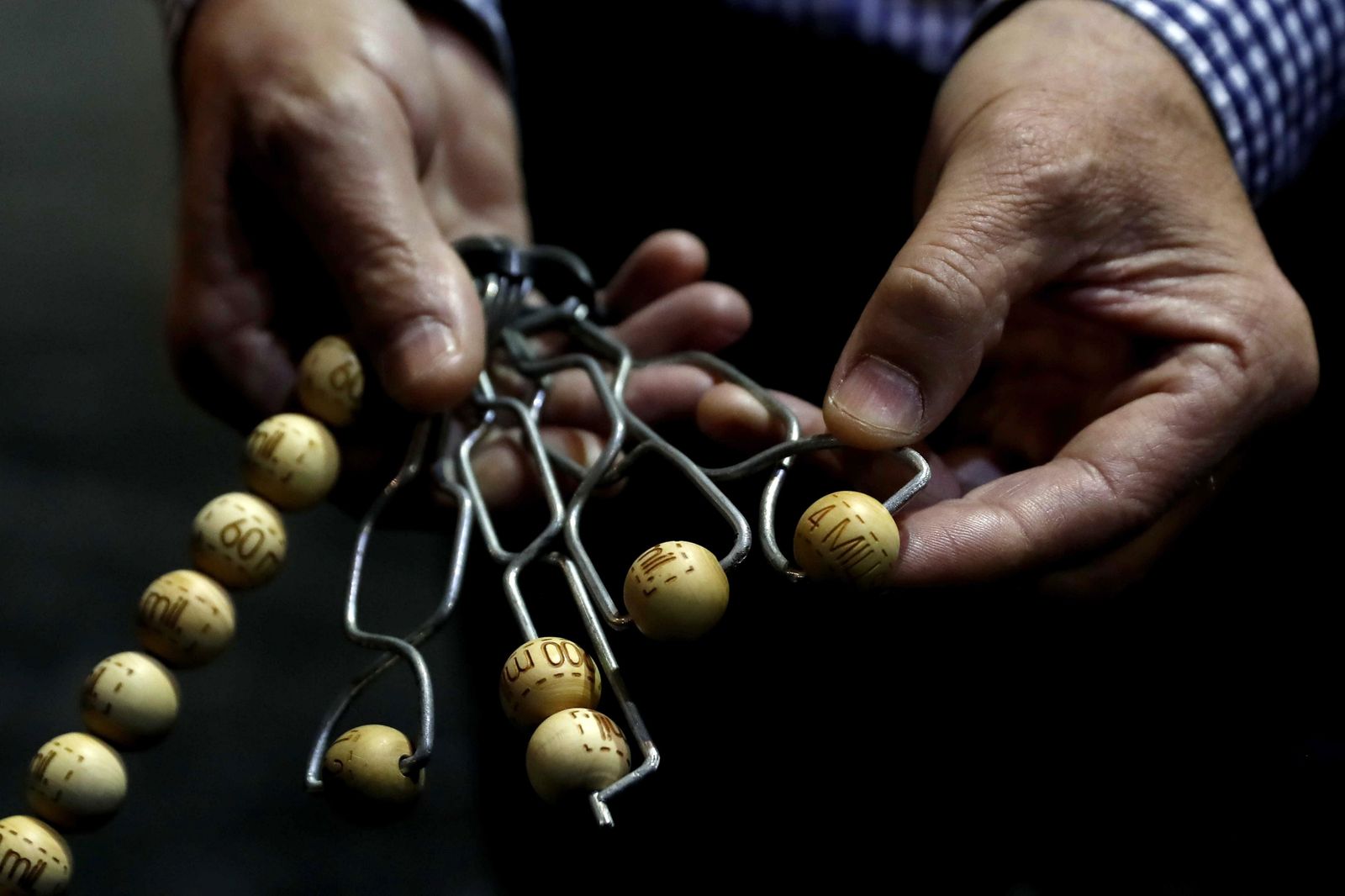 Las bolas de los grandes premios del sorteo de la Lotería de Navidad